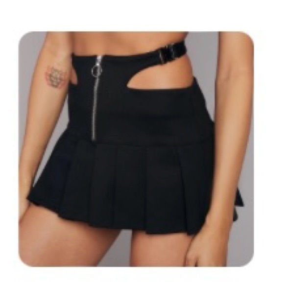 NWT Poster Girl XS skirt! - Picture 5 of 6